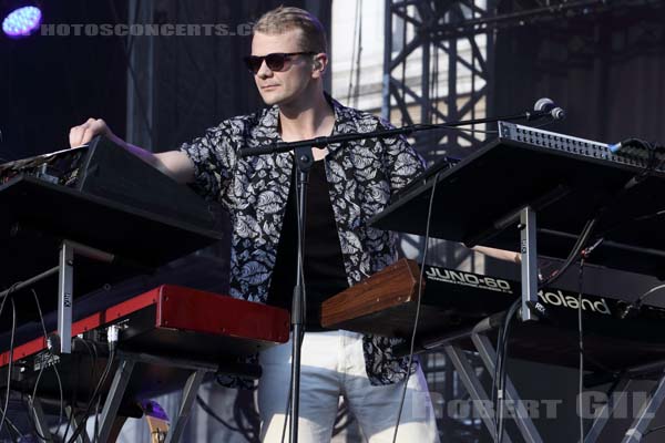 DJANGO DJANGO - 2015-07-16 - PARIS - Parvis de l'Hotel de Ville - 